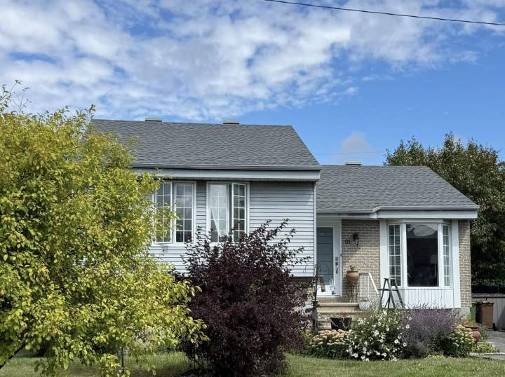 Couverture en bardeaux d'asphalte Saint-Rémi